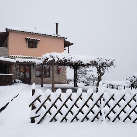 Dryades Guesthouse Ano Khora Exterior foto