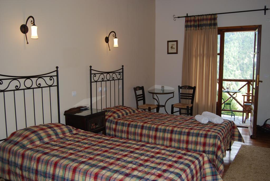 Dryades Guesthouse Ano Khora Exterior foto