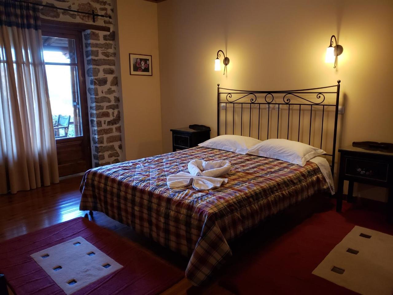 Dryades Guesthouse Ano Khora Exterior foto